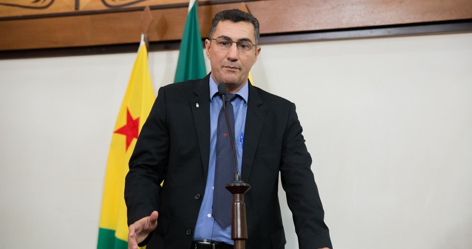 Deputado Jesus Sérgio denuncia abandono do Polo Moveleiro e de Fábrica de Compensados de Tarauacá