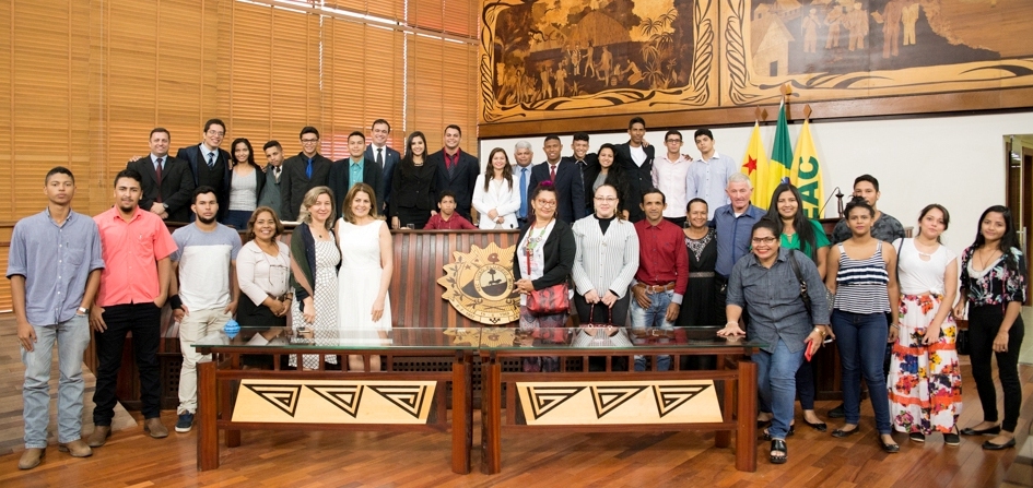 Jovens Parlamentares concluem mandato em sessão na Aleac