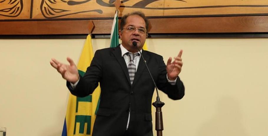 Marcus Cavalcante critica parlamentares que fazem politicagem com causa de aprovados em concurso da polícia