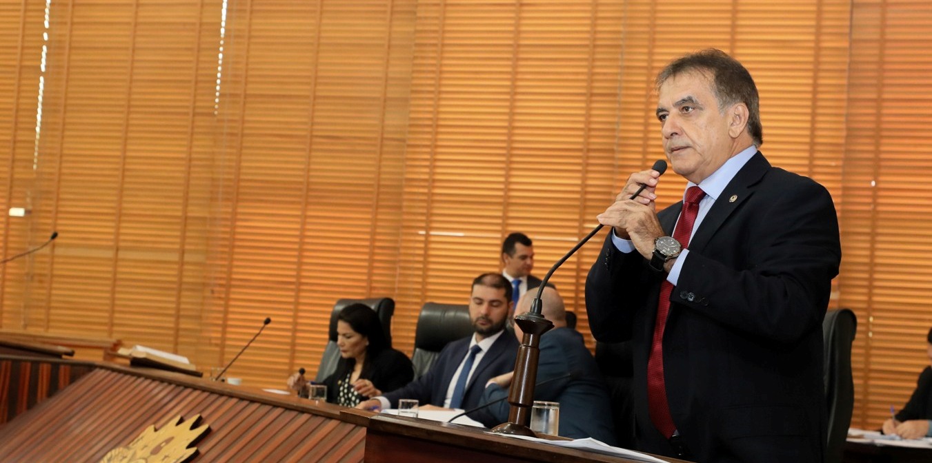 José Bestene apresenta moção de pesar à professora Joaquina da Veiga Simão
