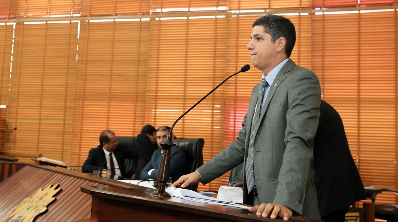 Fagner Calegário quer revogação de artigos de lei do Executivo