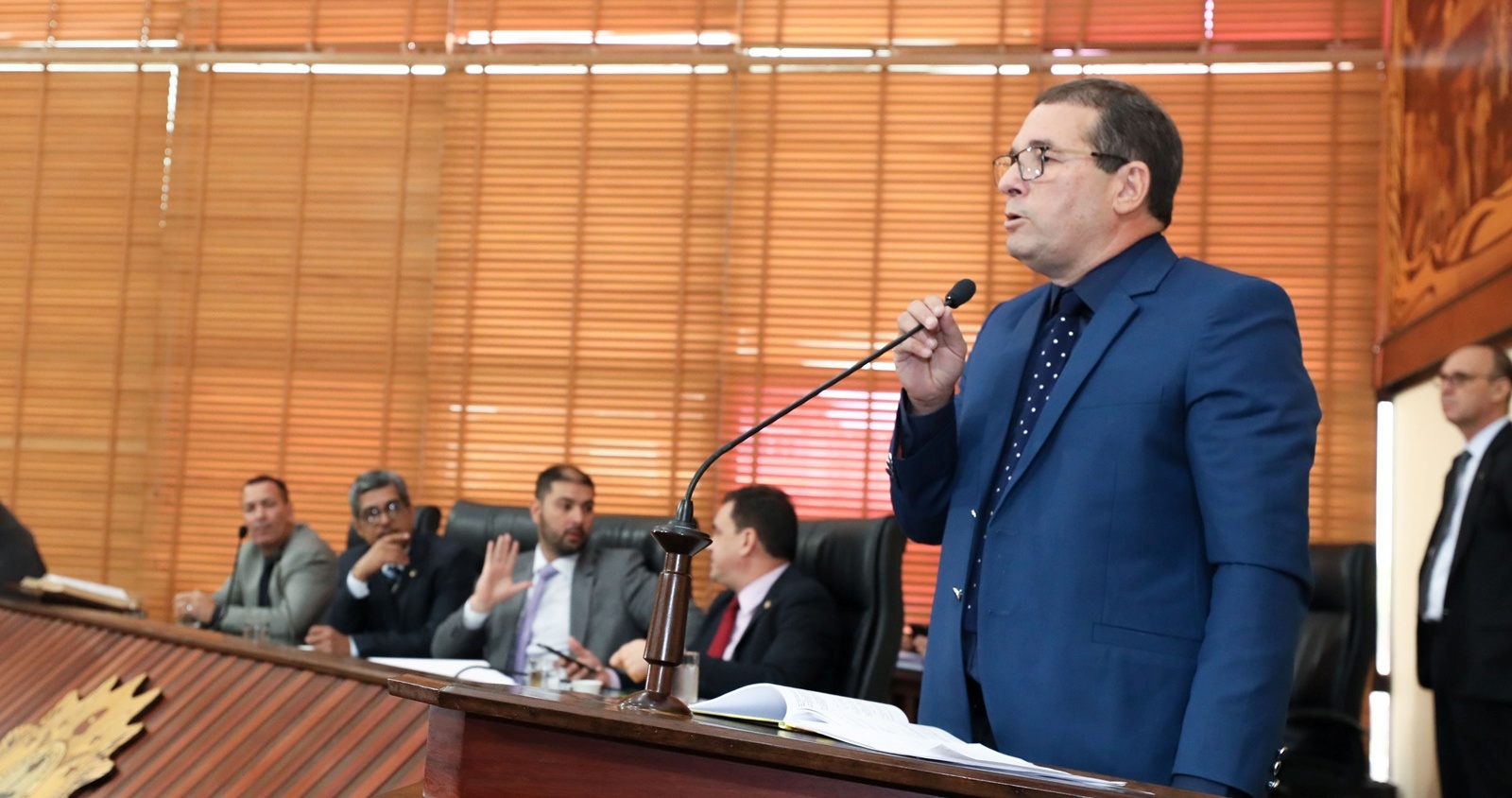 Chico Viga faz esclarecimentos acerca de leis orçamentárias