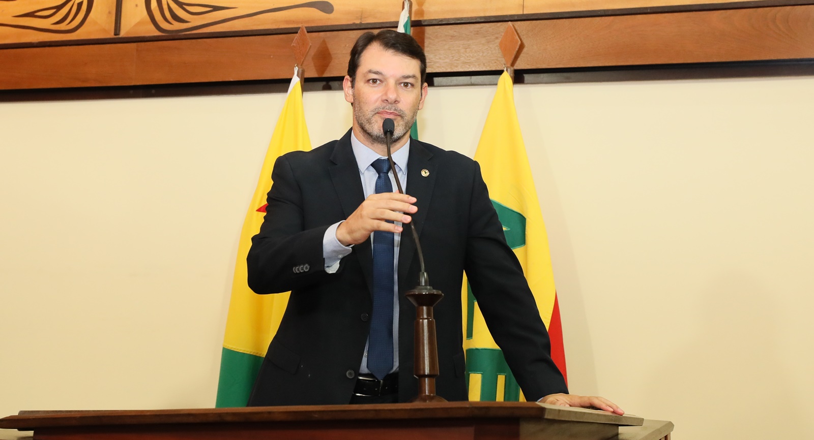 Roberto Duarte pede que crianças e jovens que sofrem com efeitos da vacina contra HPV sejam mandados para centro especializado