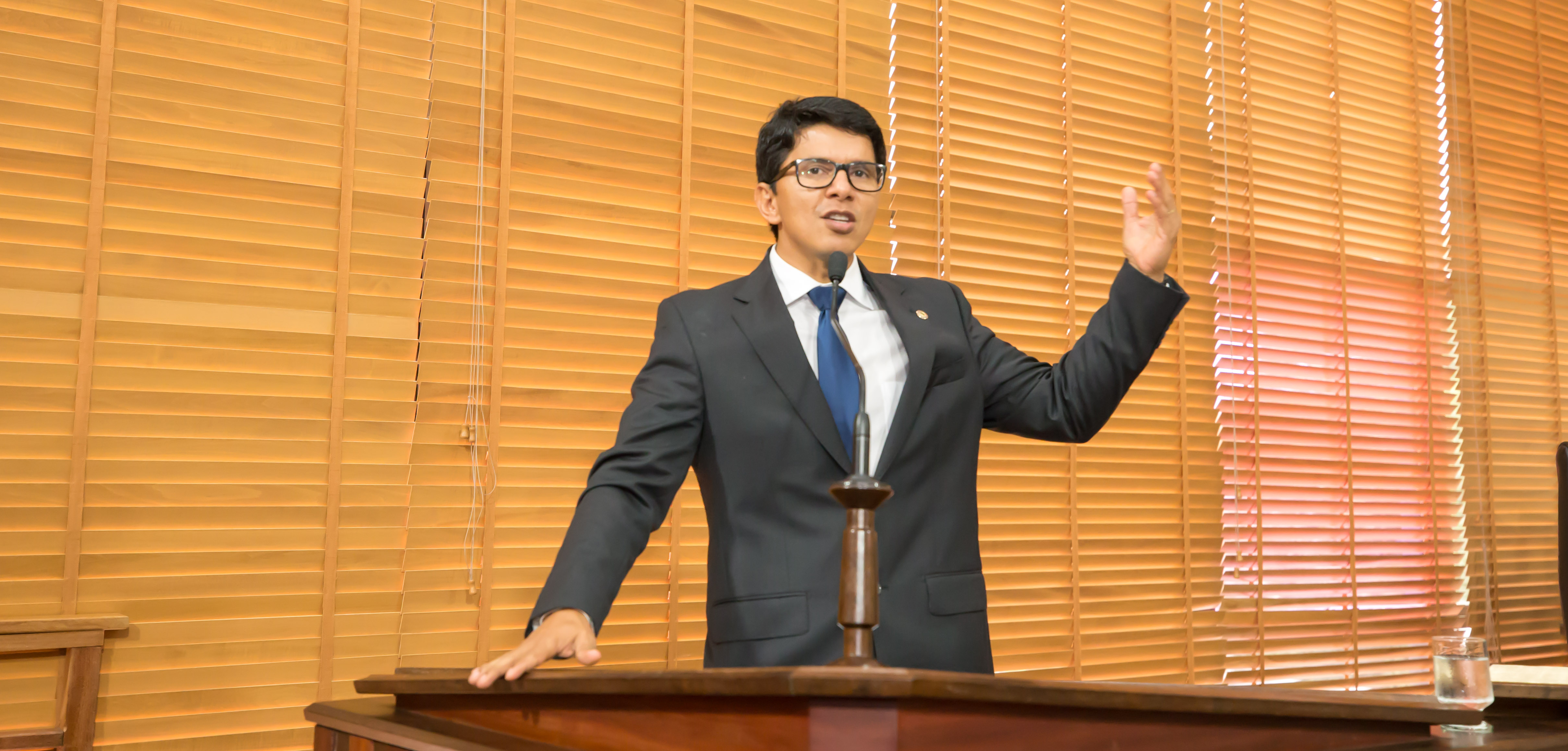 ﻿Deputado Jenilson Leite parabeniza Nicolau Júnior pela instalação de CPI da Energisa