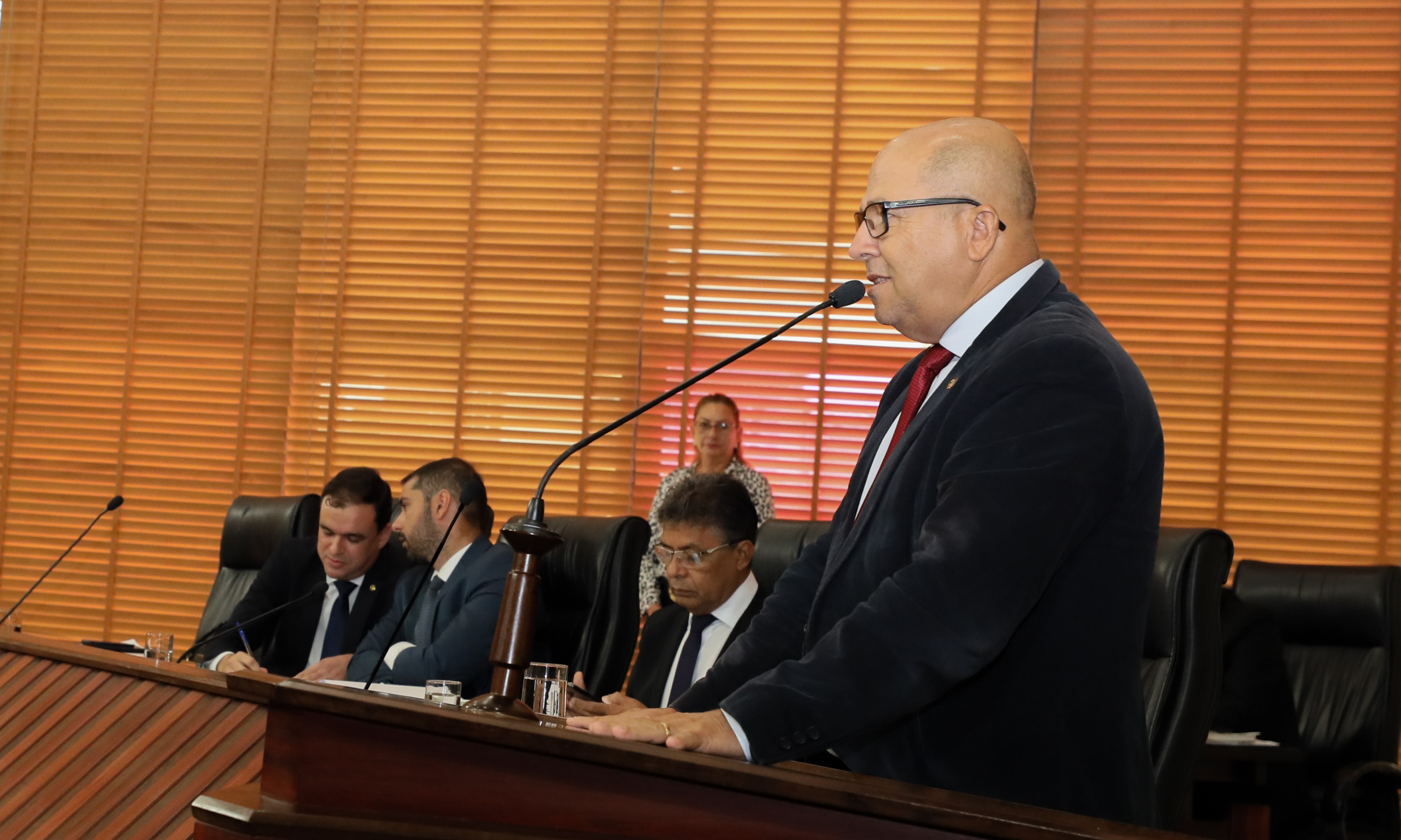Deputado Jonas Lima comemora construção de IML e melhorias em hospital de Sena Madureira