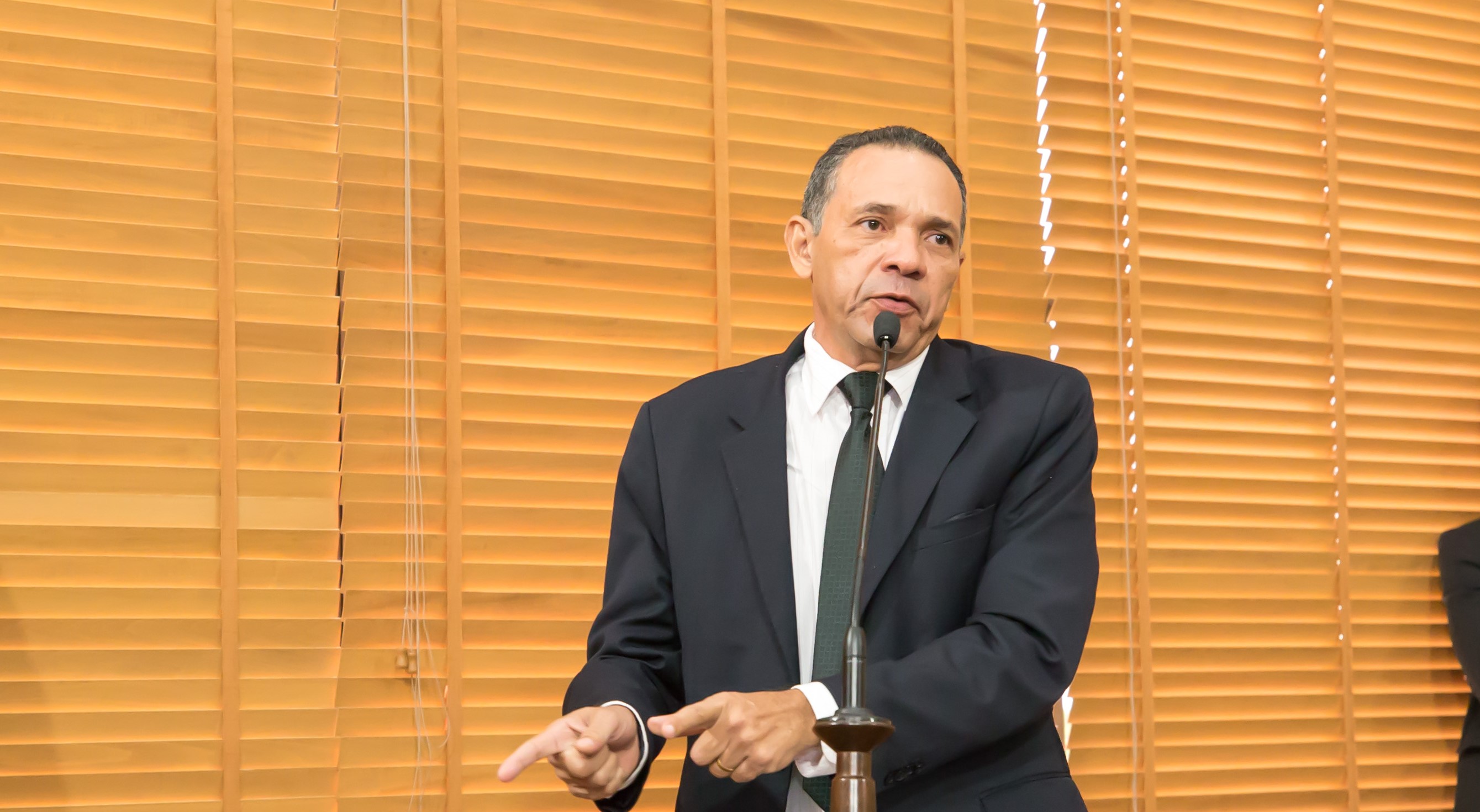 Deputado Manoel Moraes pede que parlamentares se respeitem