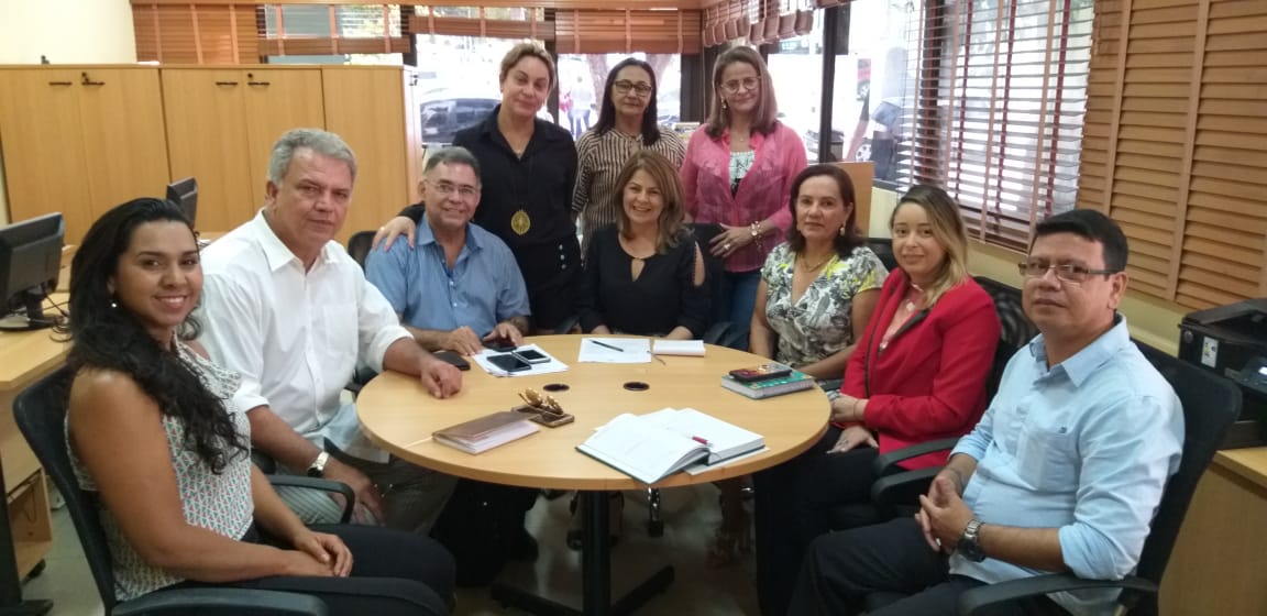 ﻿Senador Sérgio Petecão participa de reunião na Aleac para tratar sobre a destinação de emendas em curso de mestrado