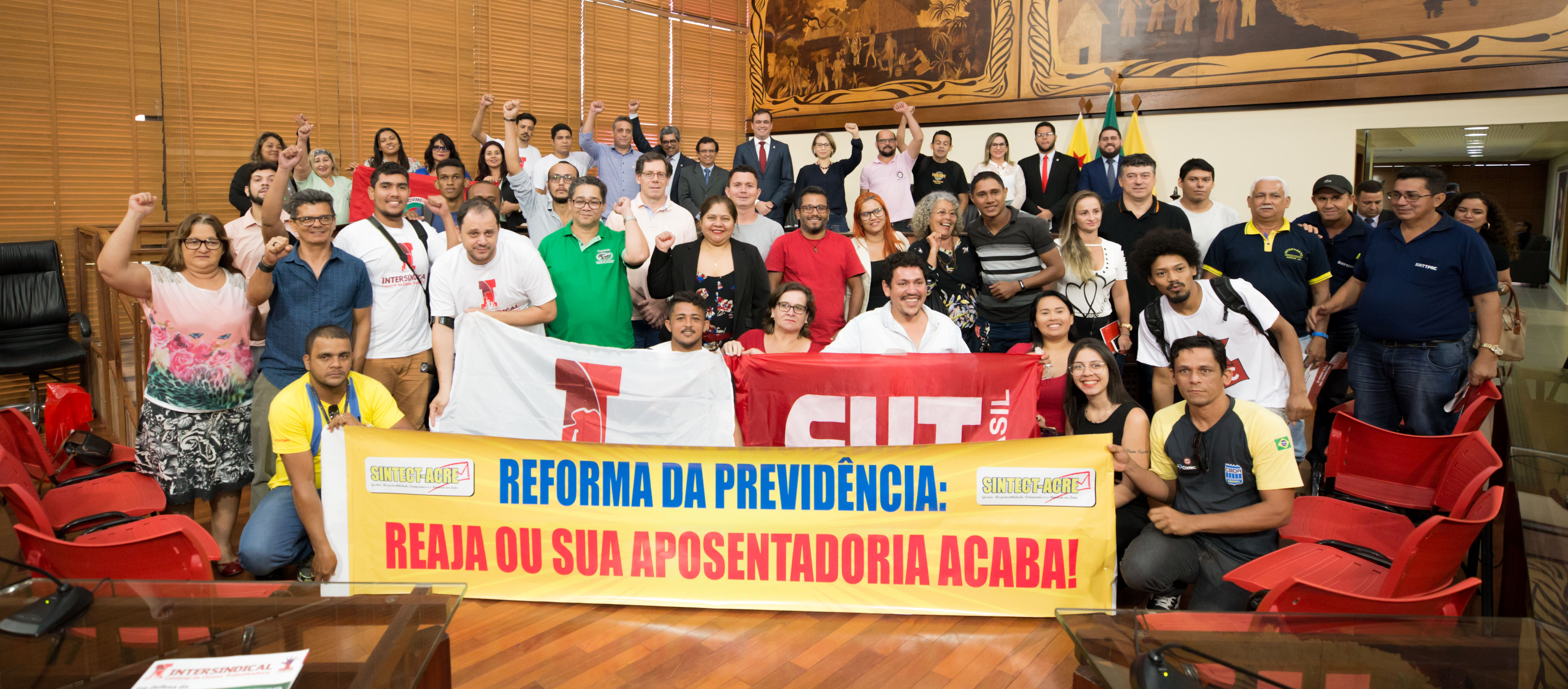 ﻿Aleac realiza sessão solene em referência ao Seminário da Reforma da Previdência