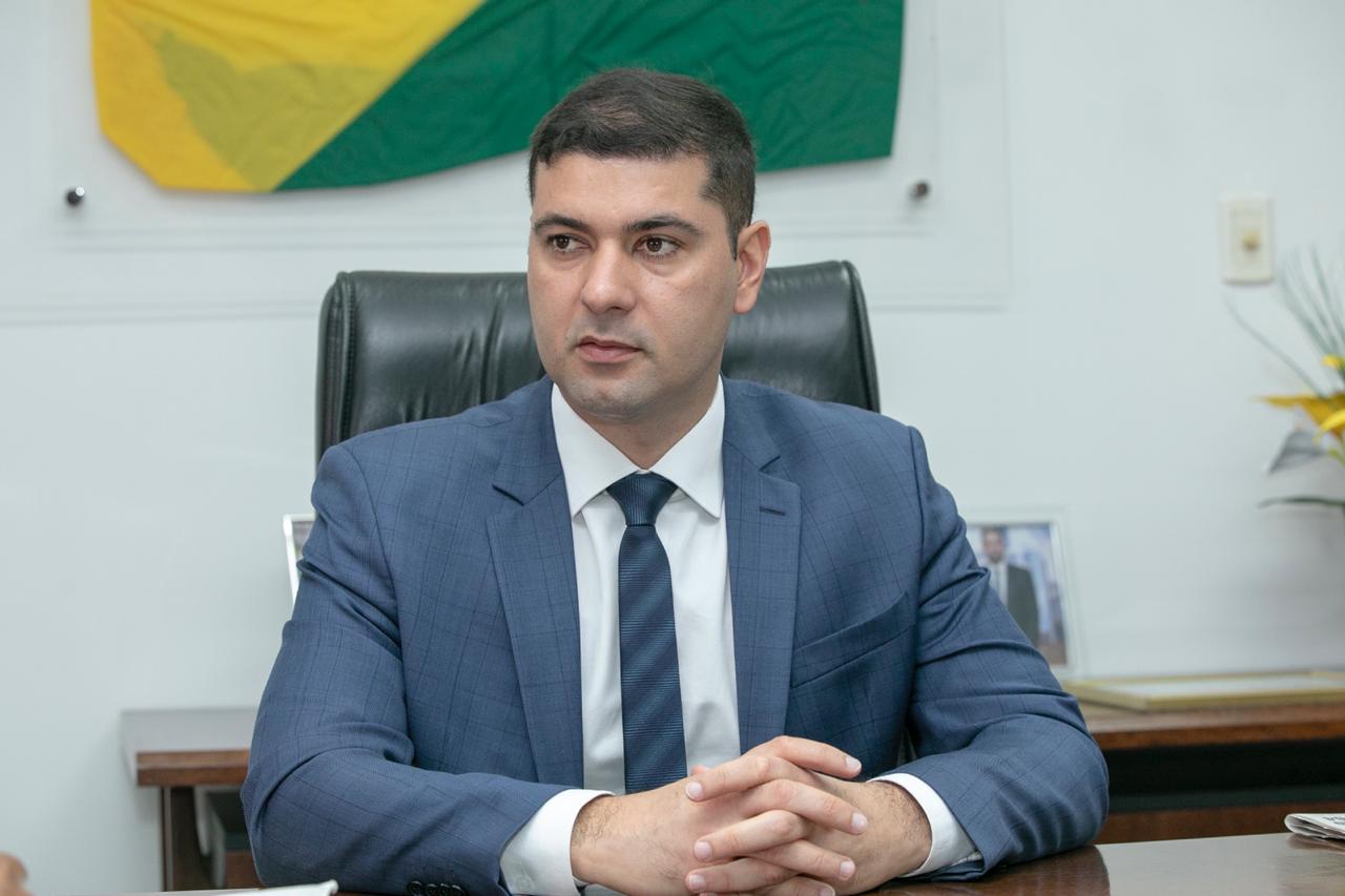 Nicolau Júnior se reúne com base do governo na Aleac e assegura apoio ao Poder Executivo