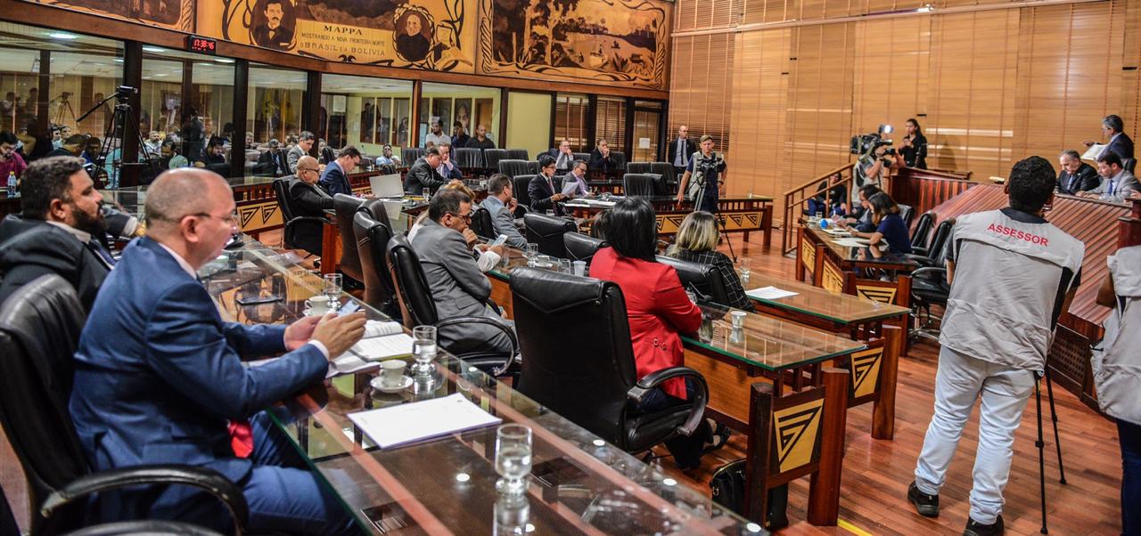 ﻿Reforma da Previdência é aprovada durante sessão extraordinária na Aleac