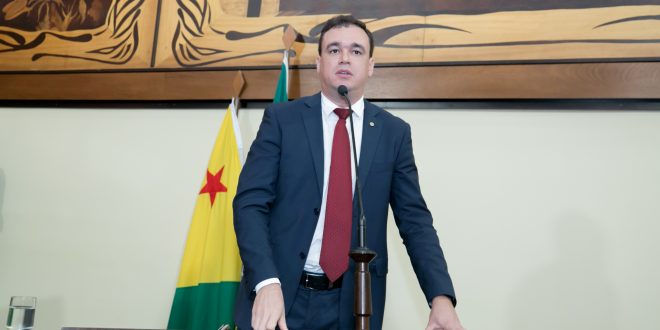 Daniel Zen diz que Gladson e Rocha foram os grandes derrotados da eleição Daniel Zen diz que Gladson e Rocha foram os grandes derrotados da eleição