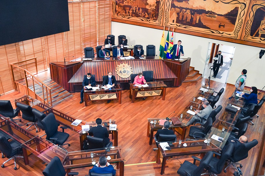 Deputados recebem técnicos do Departamento Nacional de Trânsito