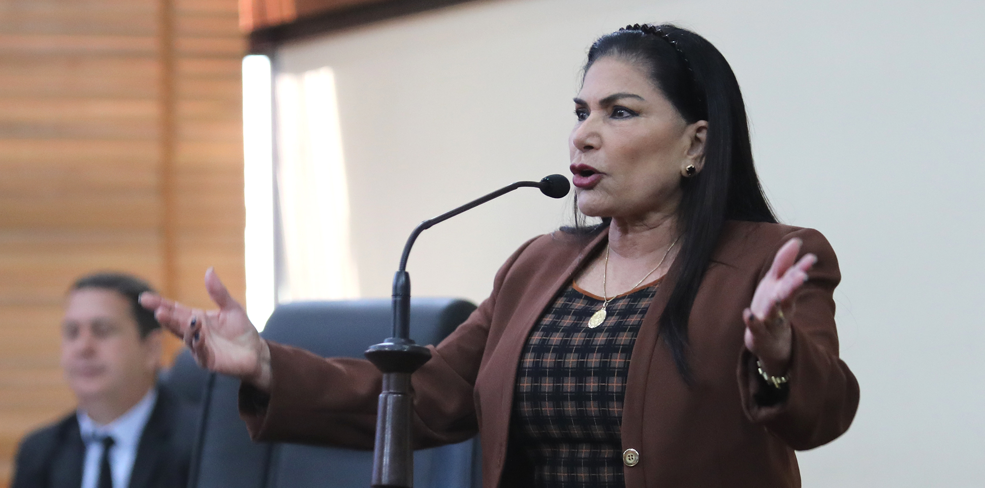 Antonia Sales critica lentidão no atendimento do TFD “As pessoas estão morrendo na fila”