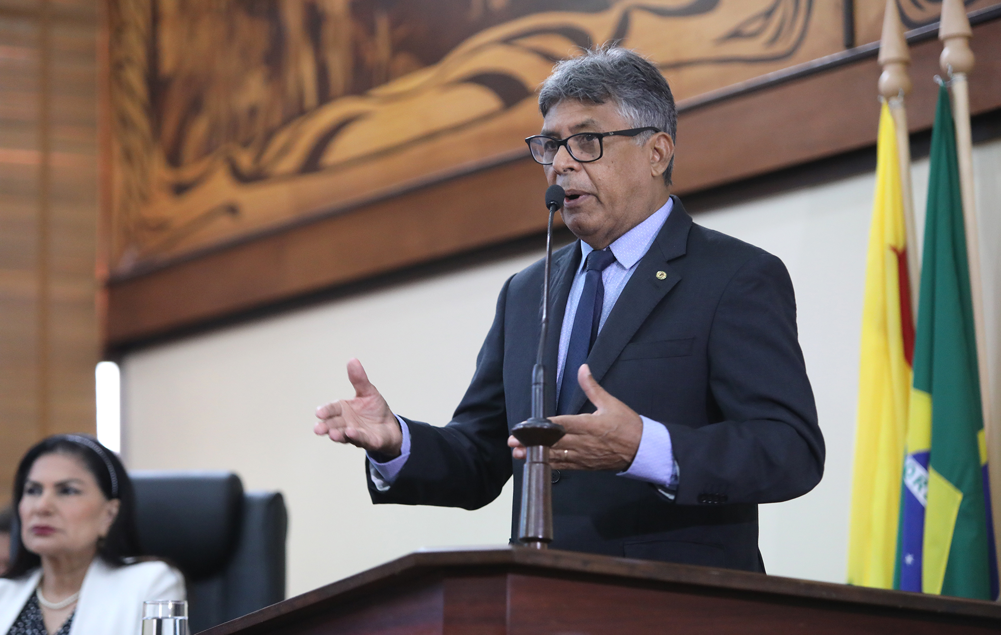 Antônio Pedro comemora início de obras do Hospital Geral de Xapuri