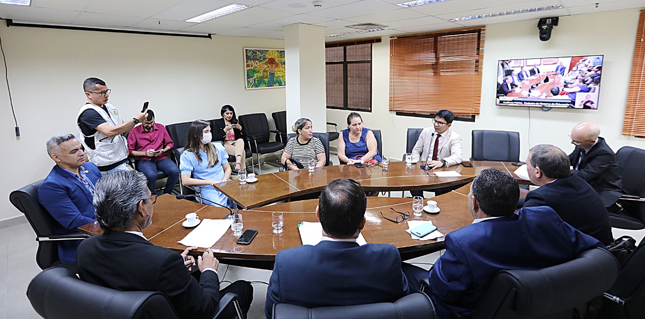<strong>Aleac promove audiência pública com cadastro de reserva da Educação</strong> <strong>Aleac promove audiência pública com cadastro de reserva da Educação</strong>