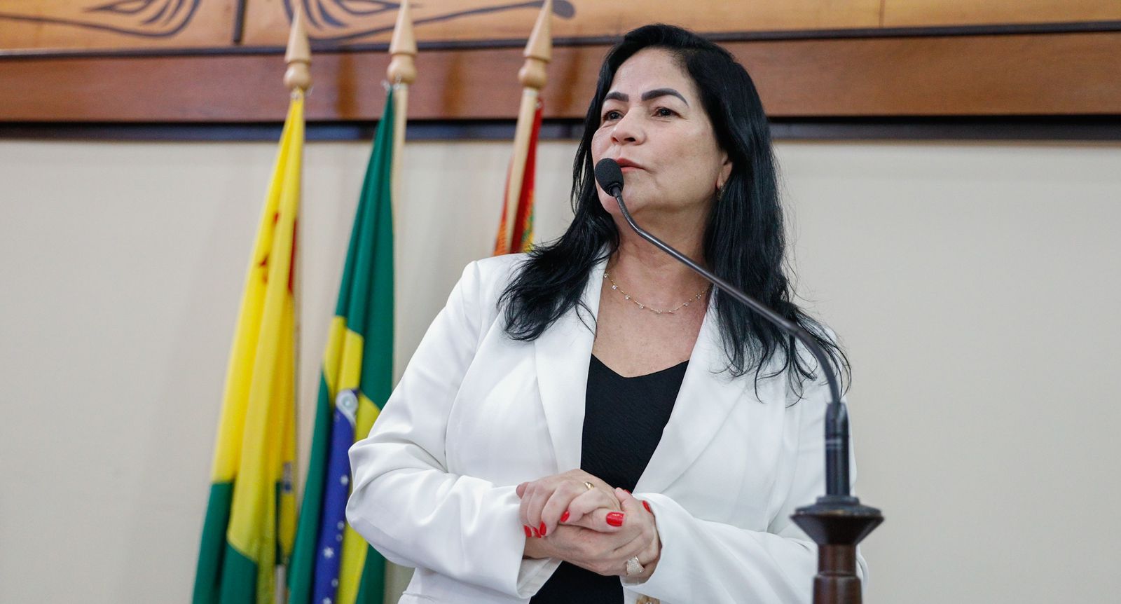 Pessoas em situação de rua são tema do discurso de Maria Antônia