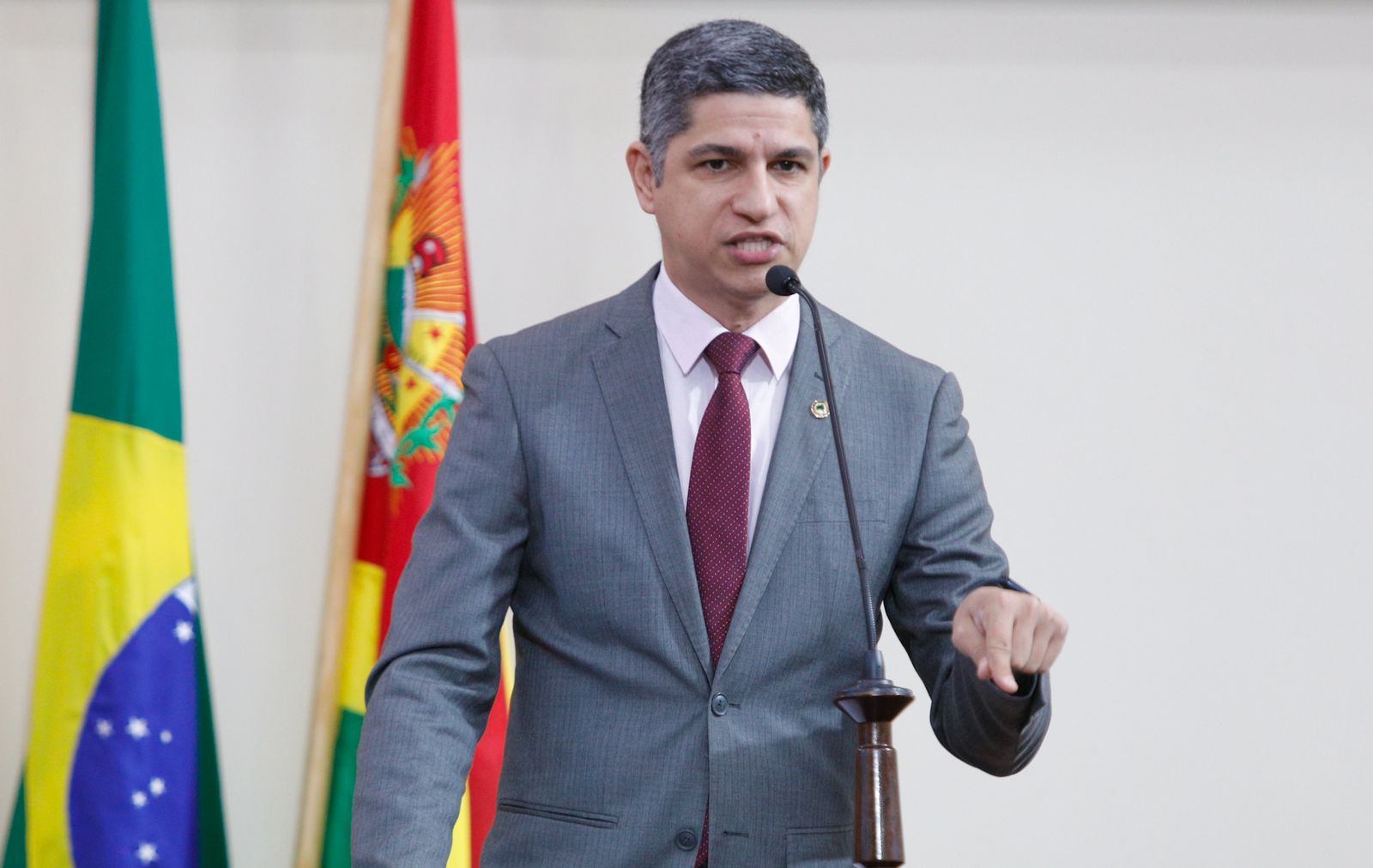 Fagner Calegário repudia fala de José Adriano sobre servidores terceirizados