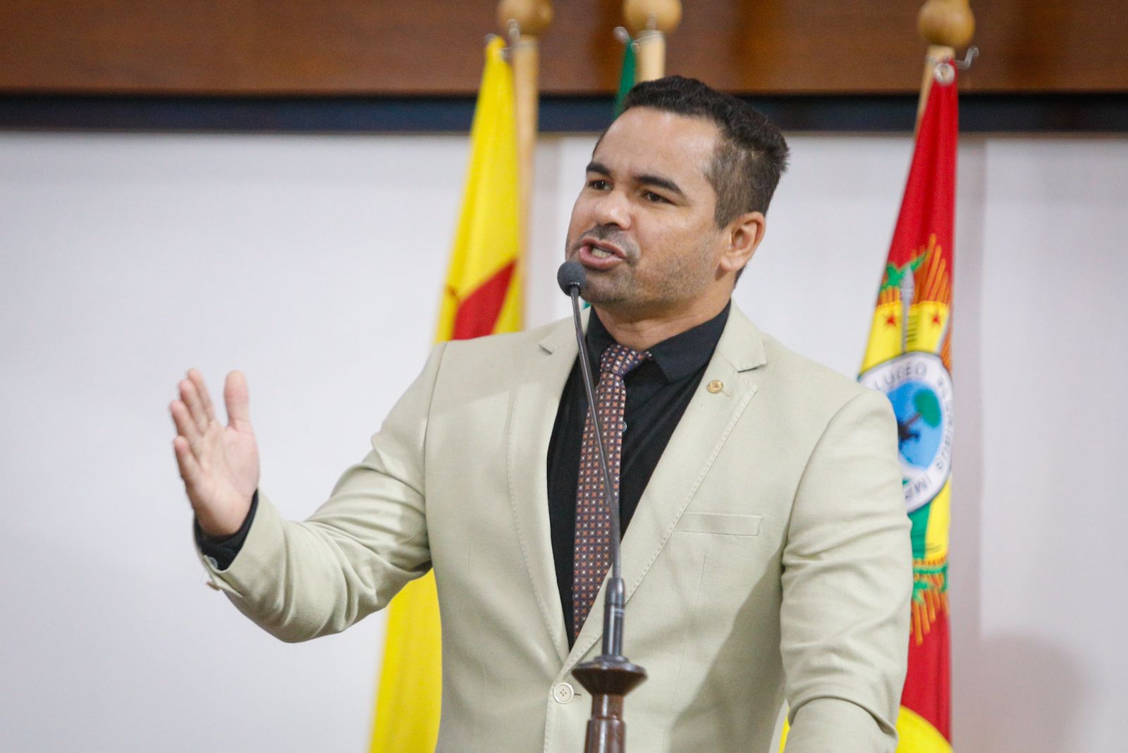 Arlenilson Cunha propõe medidas para enfrentamento das enchentes e valorização dos policiais penais na Aleac