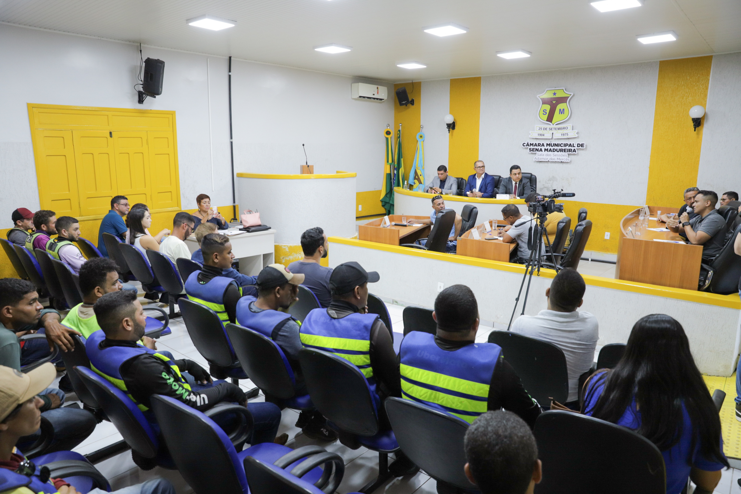 Audiência Pública em Sena Madureira pauta Legalização de Motoristas de Aplicativos