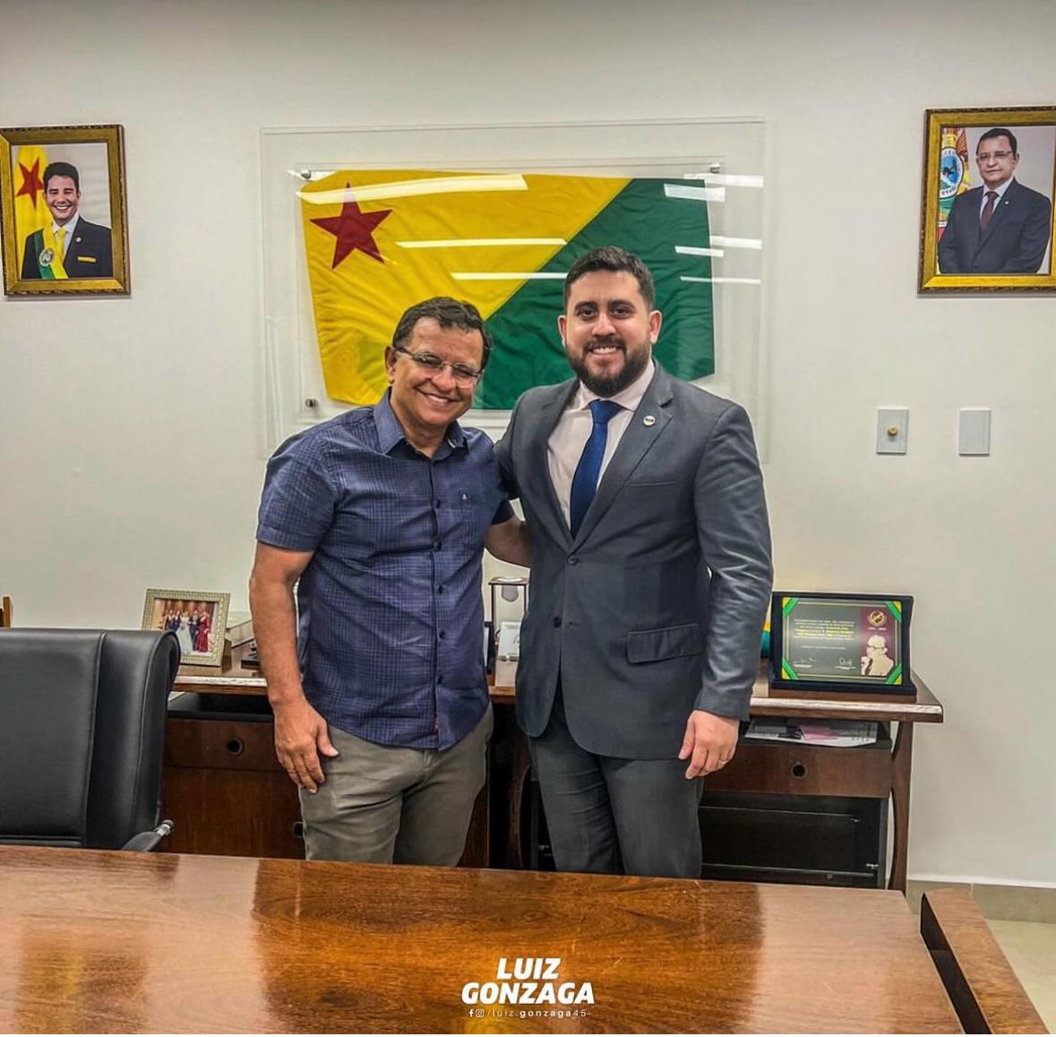 Reunião com o Dr. Thalles Vinicios Sales