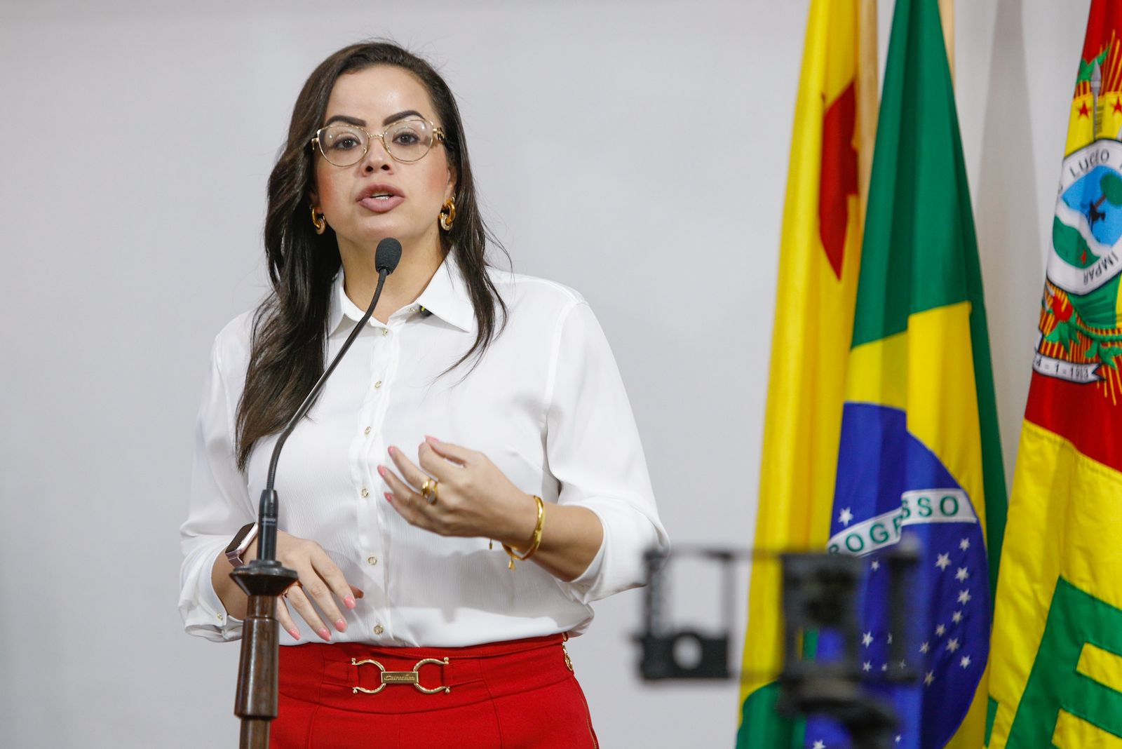 Michelle Melo denuncia possíveis irregularidades na saúde pública do Acre