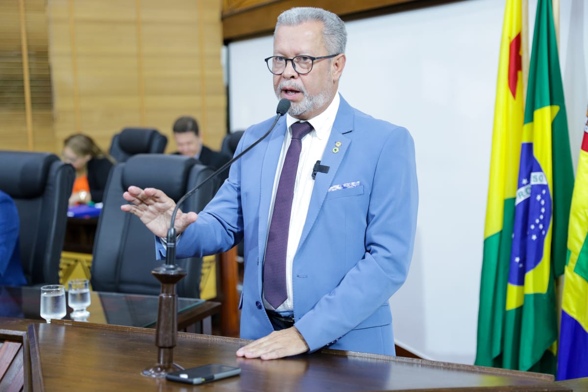 Afonso Fernandes convoca gestores municipais para audiência sobre TEA