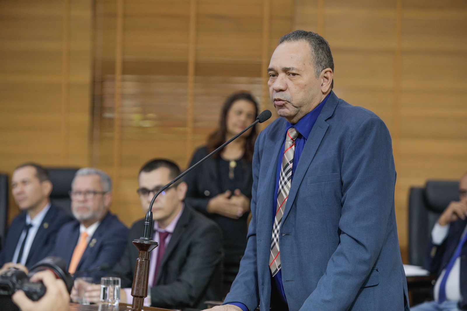 Deputado Manoel Moraes destaca importância da Polícia Militar do Acre durante sessão solene