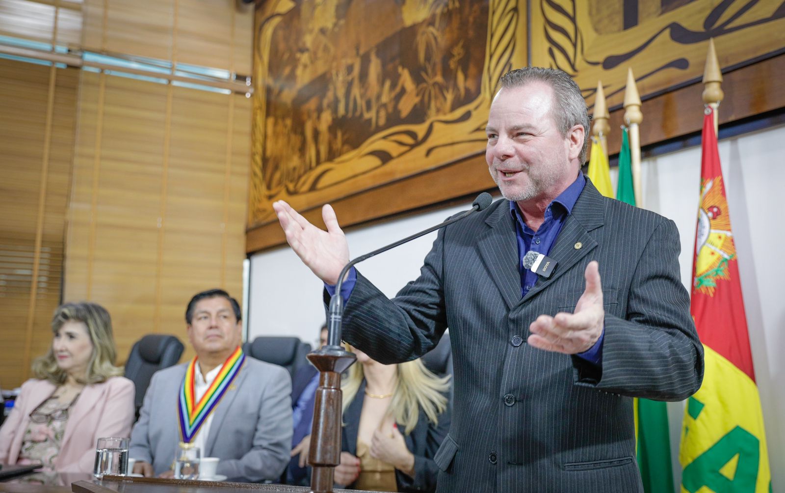 Pedro Longo destaca importância da indústria e promete apoio legislativo em sessão solene