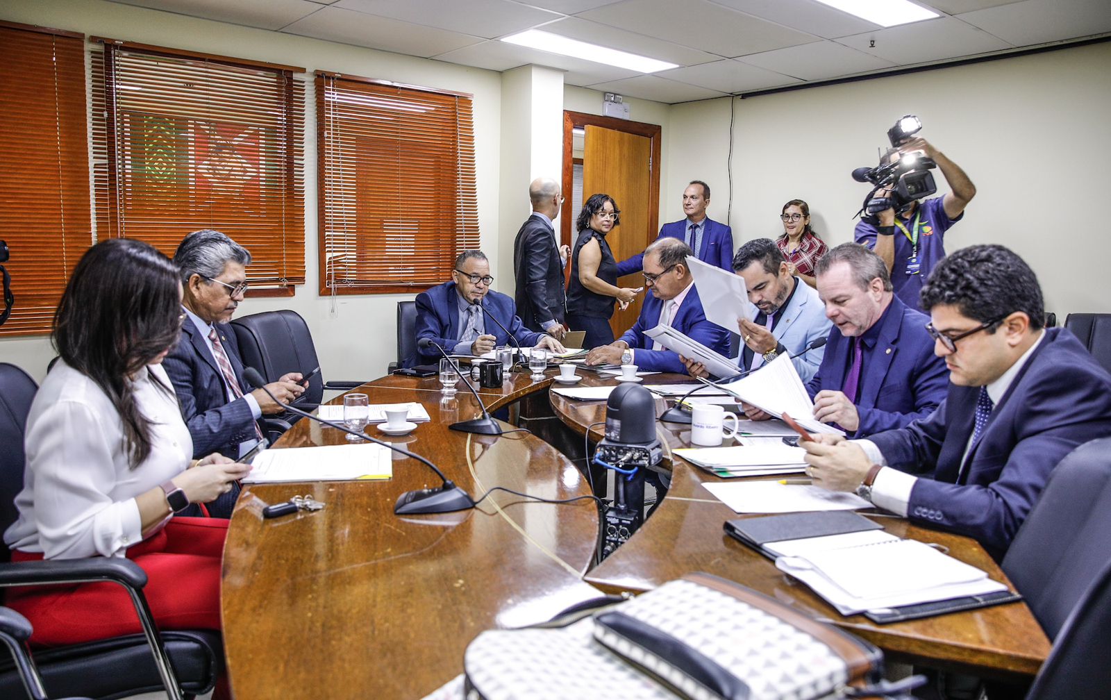  CCJ da Aleac aprova medidas para inserção de jovens no mercado de trabalho