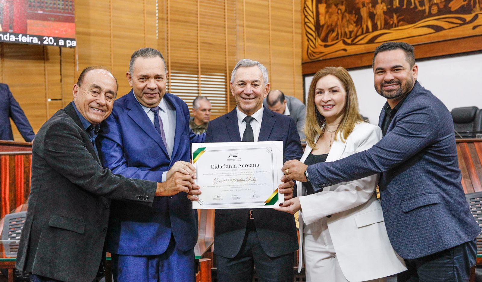 Aleac homenageia General Ubiratan Poty por serviços ao Acre pelo Programa Calha Norte