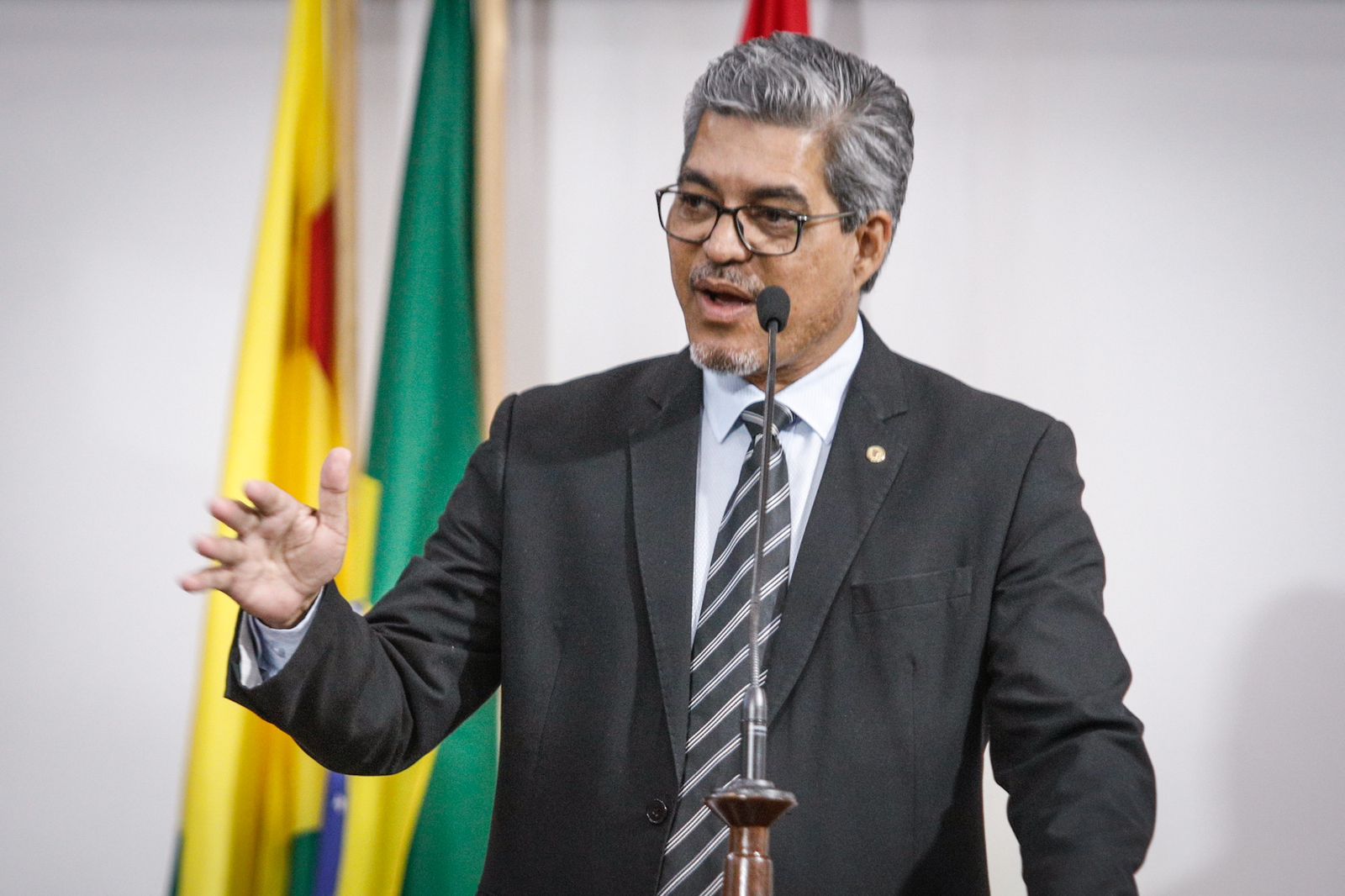 Edvaldo Magalhães destaca desafios climáticos e de infraestrutura em Porto Walter
