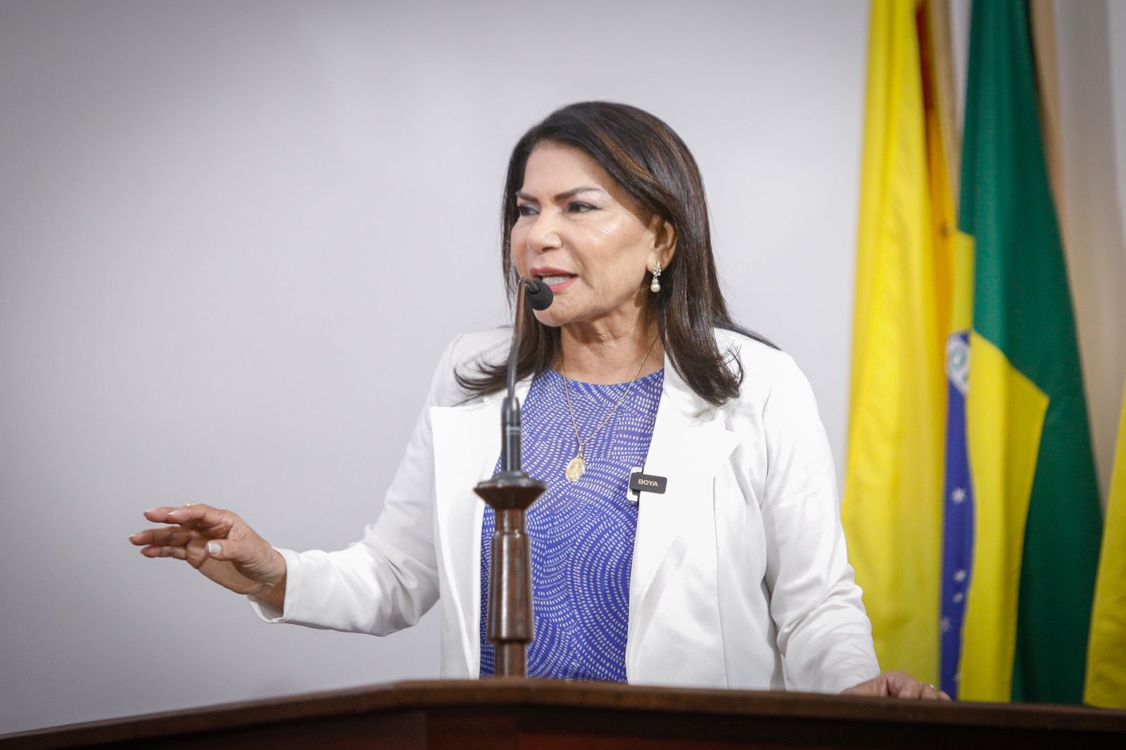 Antonia Sales clama por melhorias nas estradas e rios no interior do Acre