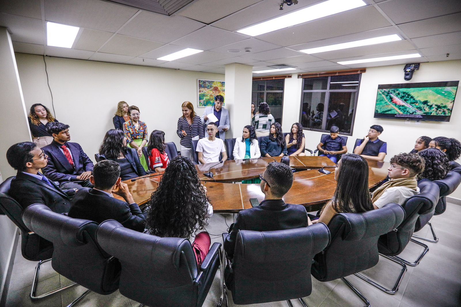 Jovens Parlamentares da 3ª Edição realizam reunião de instalação das comissões