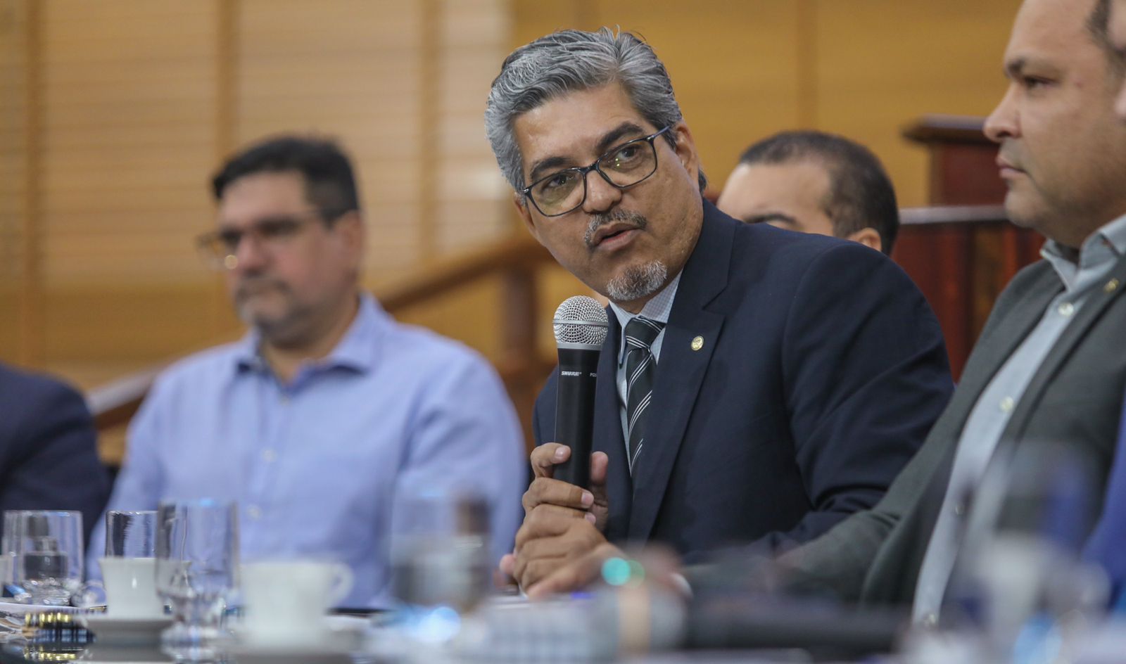 Edvaldo Magalhães pede realismo nas previsões de arrecadação durante audiência pública sobre Diretrizes Orçamentárias para 2025