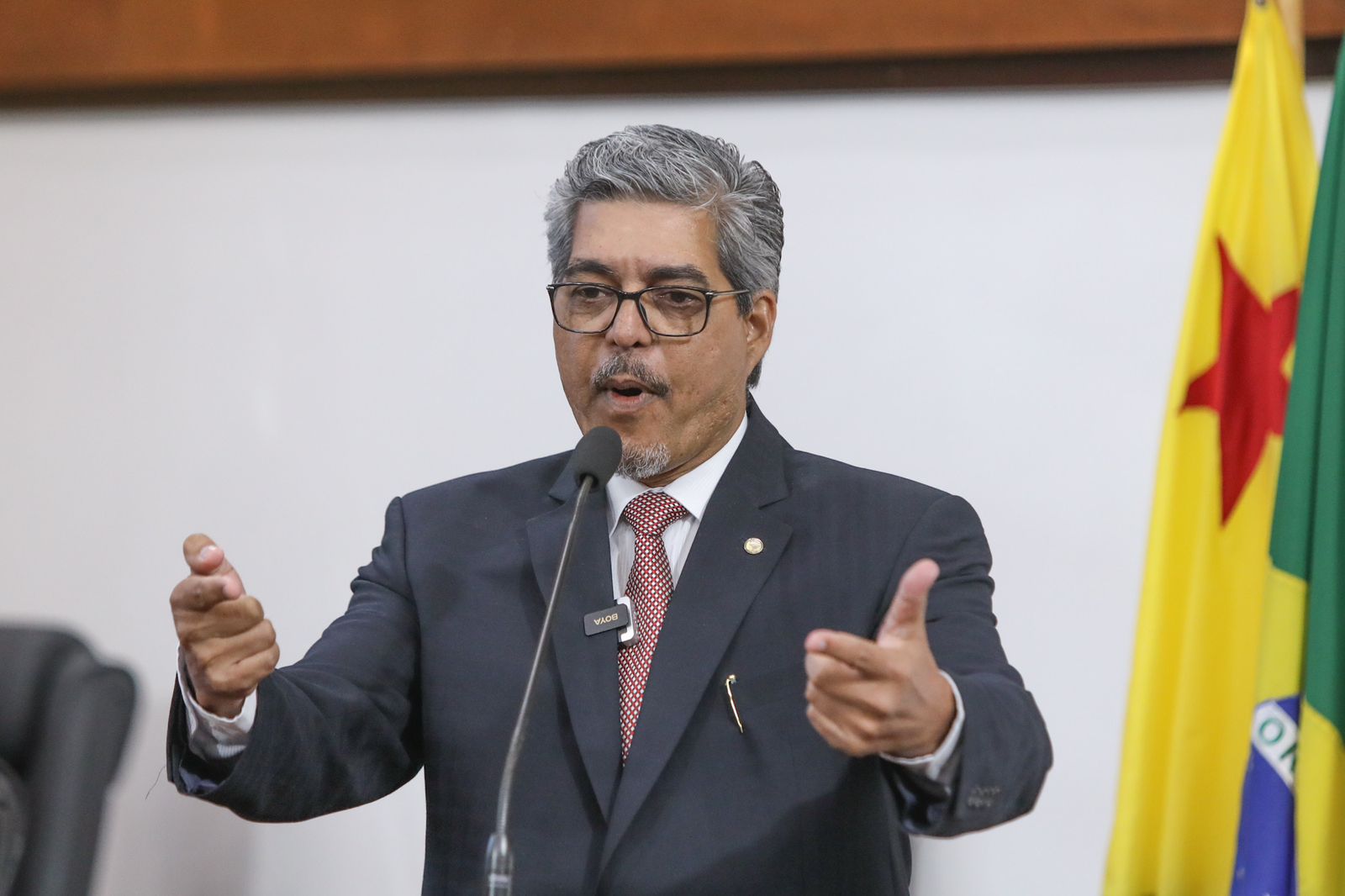 Edvaldo Magalhães cobra informações cruciais para discussão da LDO