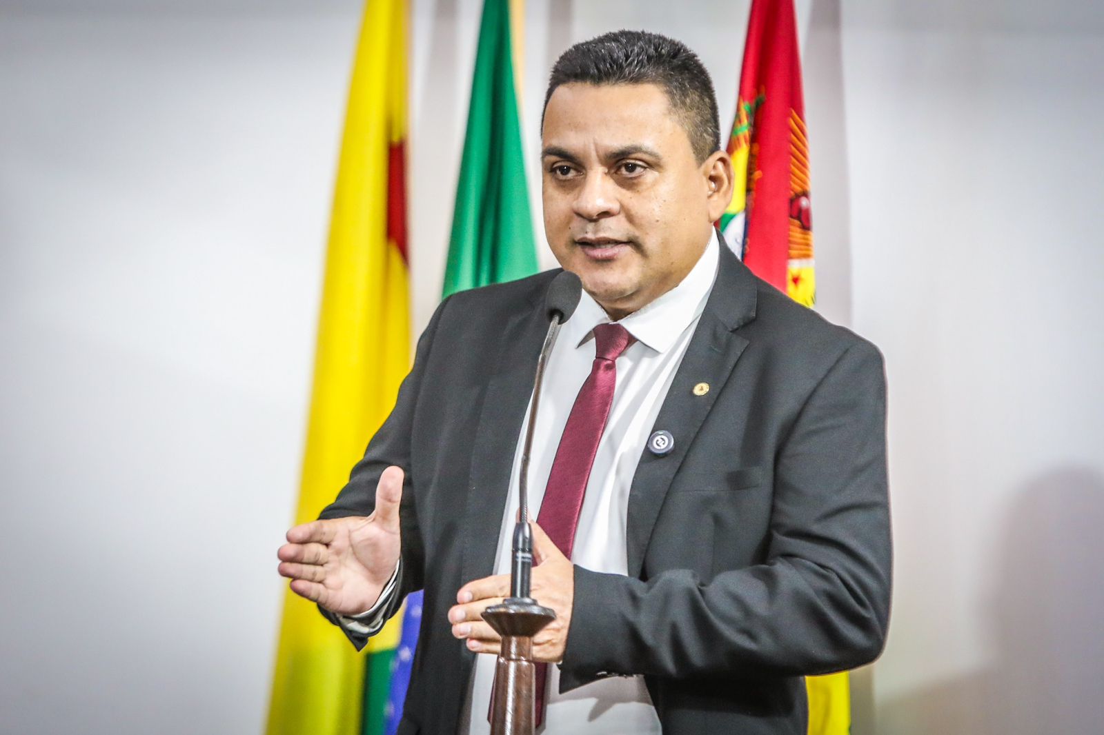 Gilberto Lira reforça compromisso com professores e destaca importância da valorização da Educação