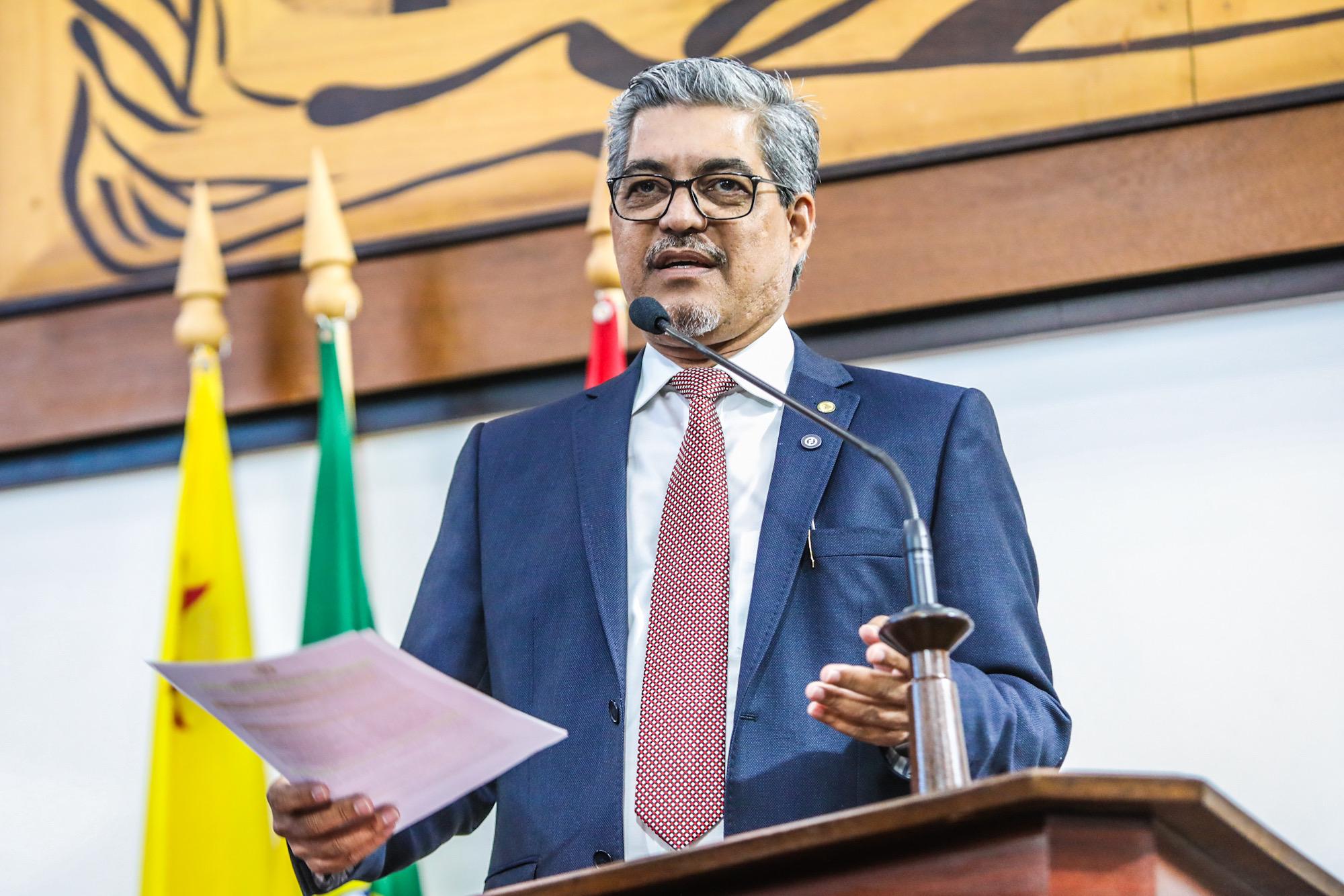 “Uma injustiça premeditada”: Edvaldo Magalhães critica critérios do concurso da SEE e pede revisão