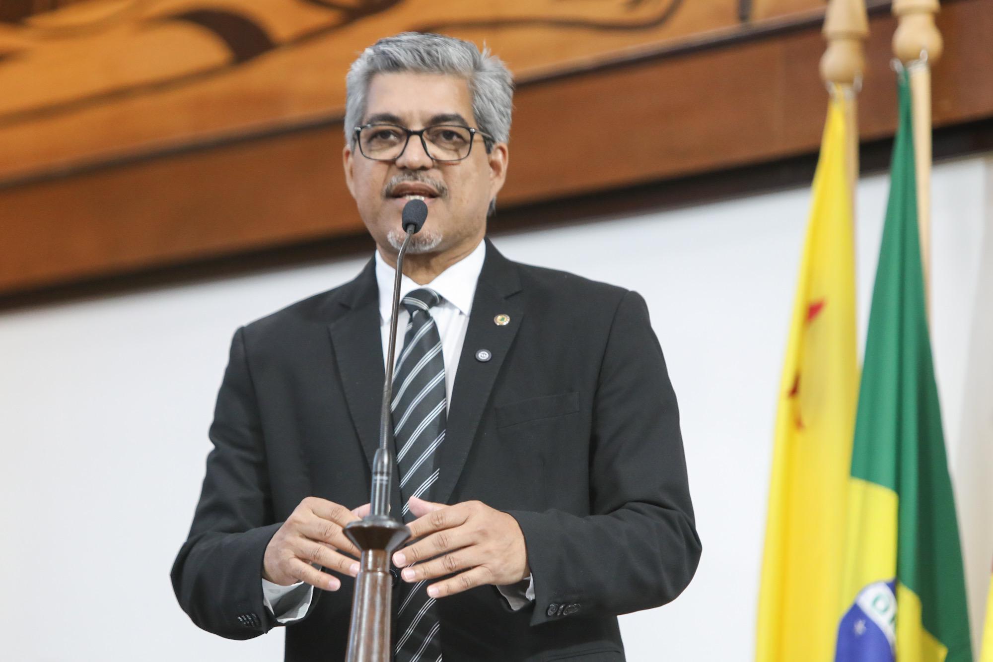 Edvaldo Magalhães critica falta de transparência do governo no orçamento e reforça apoio a concursados do ISE