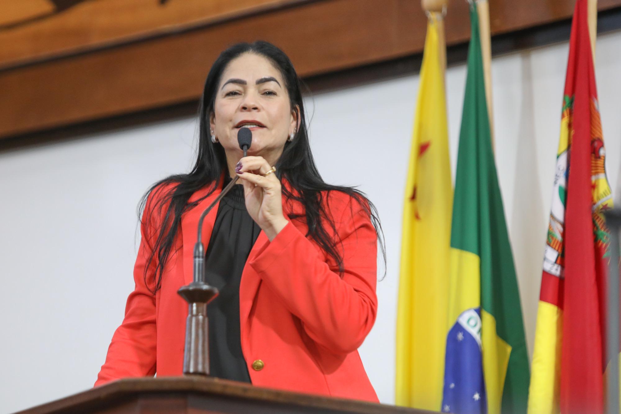 Maria Antônia denuncia brutalidade da violência contra mulheres e clama por justiça