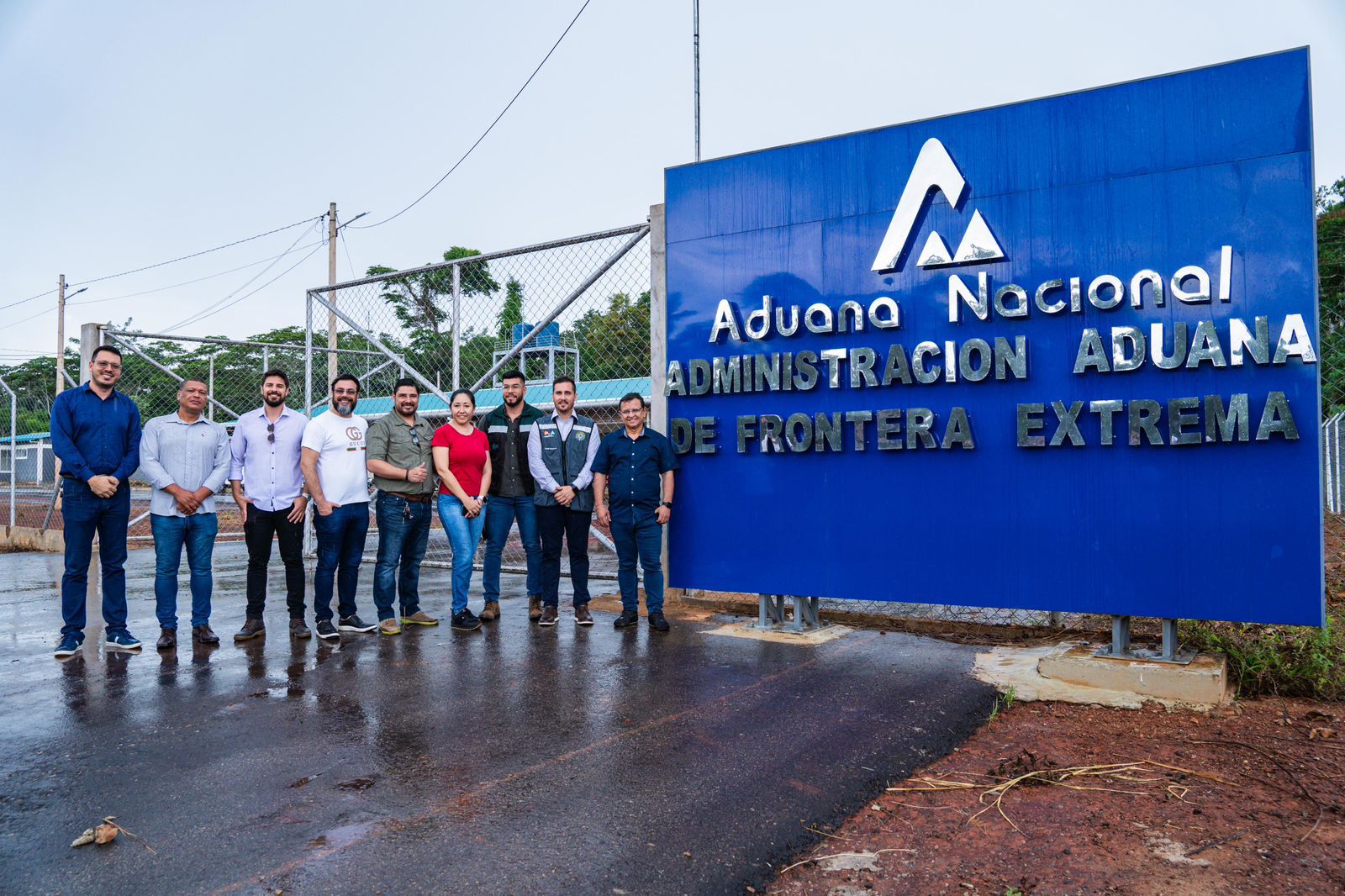 Gonzaga visita posto aduaneiro na Bolívia e destaca importância de nova opção de rota de exportação para o Peru e Ásia