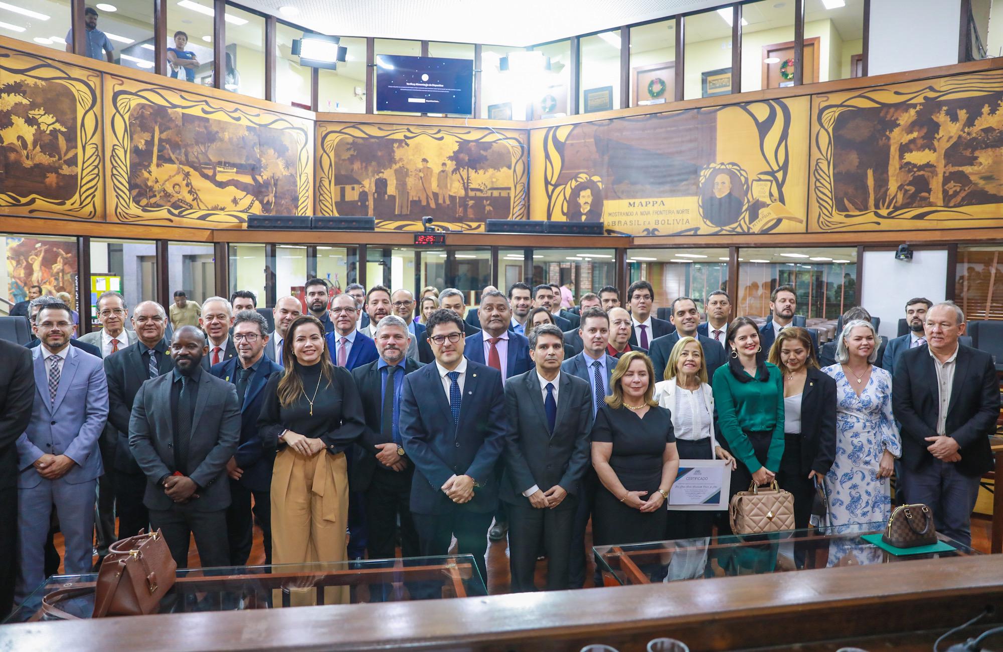 Aleac homenageia delegados de polícia em sessão solene pelo Dia Nacional do Delegado