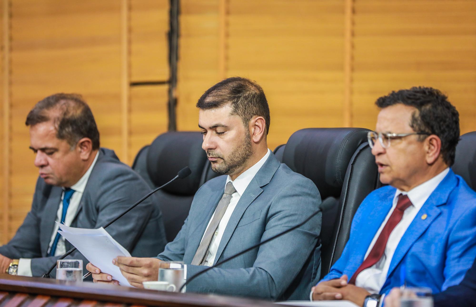Aleac aprova mais de 80 projetos em reta final antes do recesso parlamentar