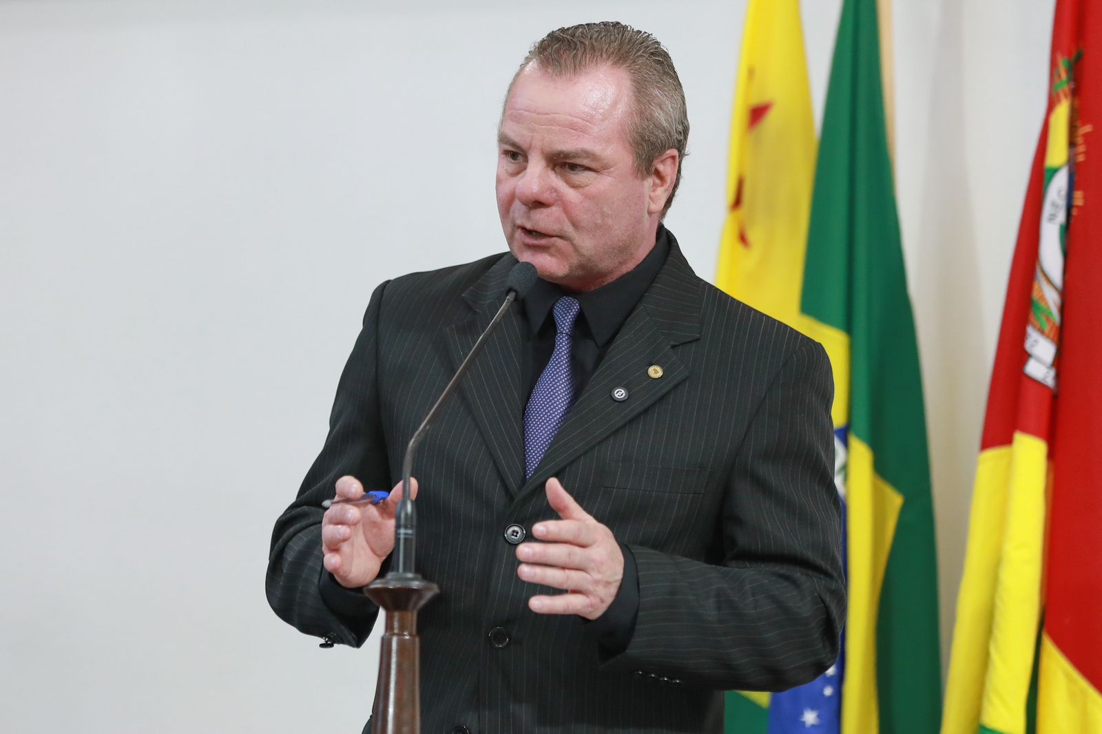 Pedro Longo faz apelo por cumprimento de lei sobre fogos de artifício e aborda demandas de servidores do Acre
