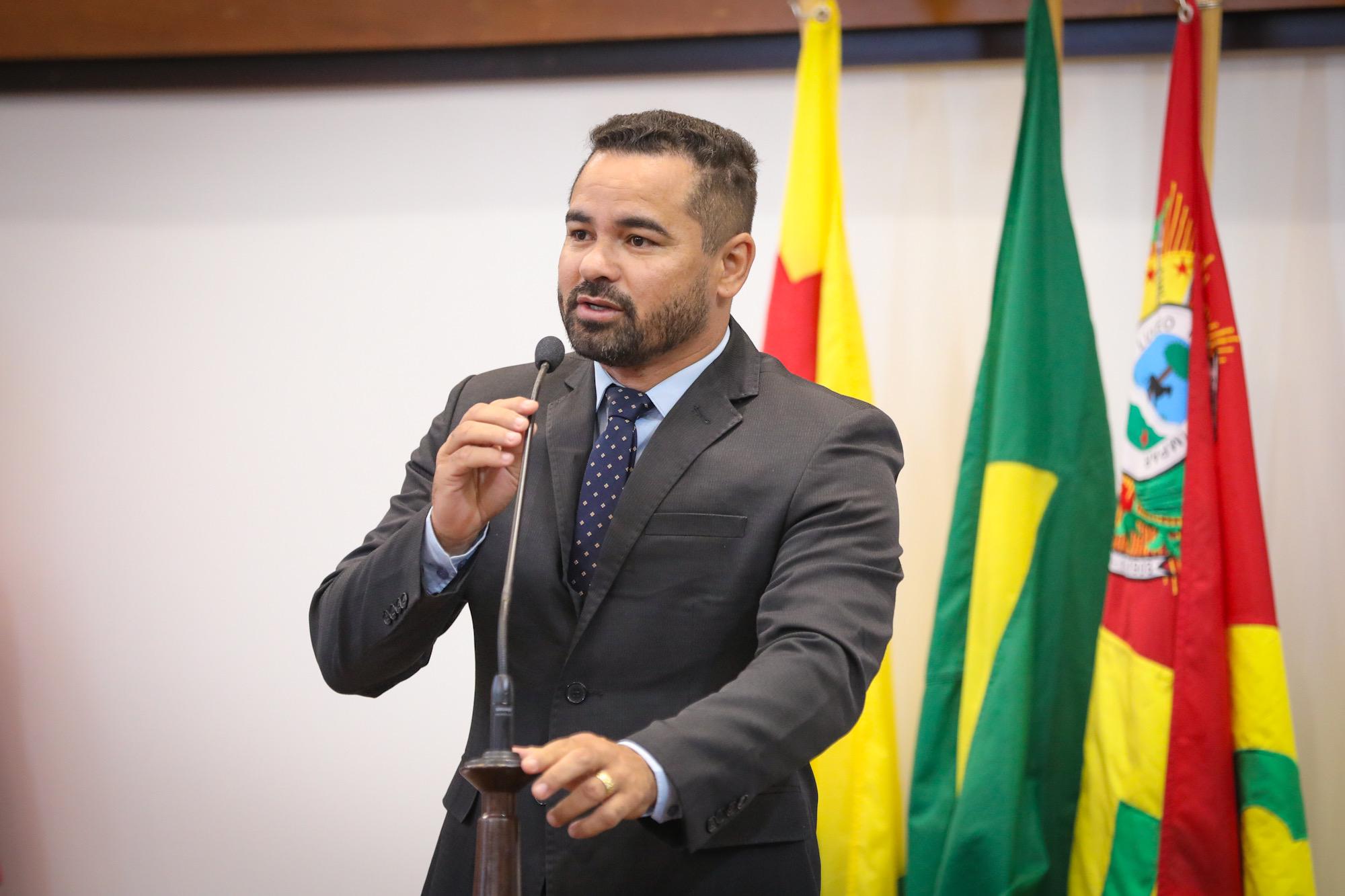 Arlenilson Cunha destaca aumento de empregos formais no Acre e elogia gestão estadual