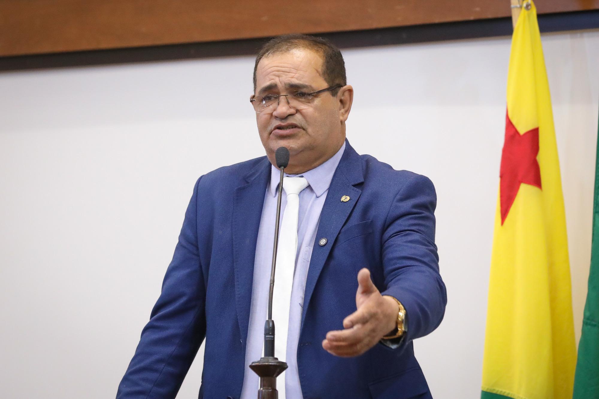 Tanízio Sá pede convênio entre governo e Santa Casa para realização de cirurgias