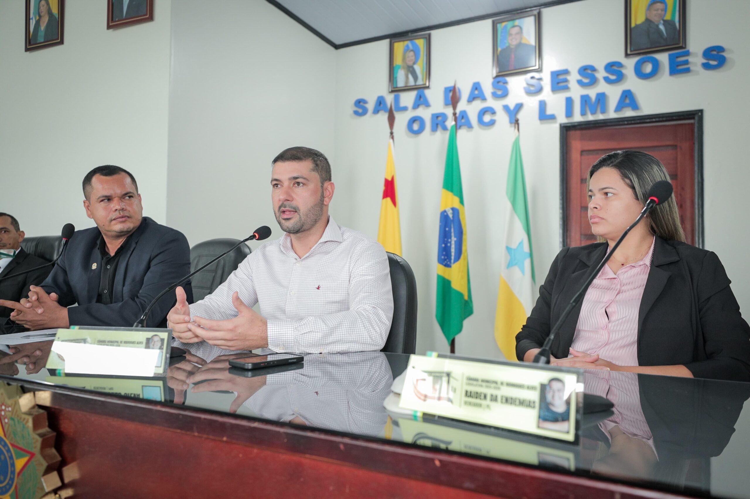 Em Rodrigues Alves Nicolau se reúne com prefeito e vereadores que cobram: “Precisamos dessa ponte urgente “