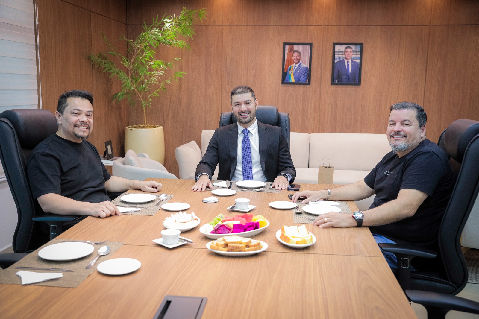 Ray Melo e Luciano Tavares são os convidados da semana para o “Café com o presidente”