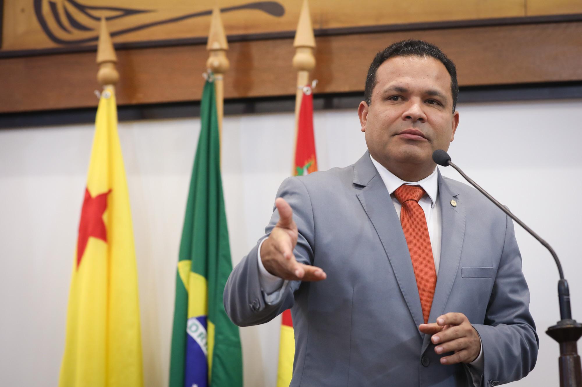 Tadeu Hassem destaca importância da transparência fiscal e gratuita CNH gratuita para população de baixa renda