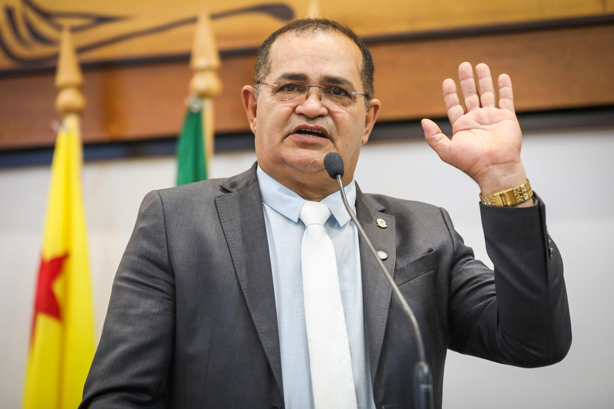 Tanízio Sá denuncia abandono de indígenas e critica possível terceirização da AMAC em discurso na Aleac