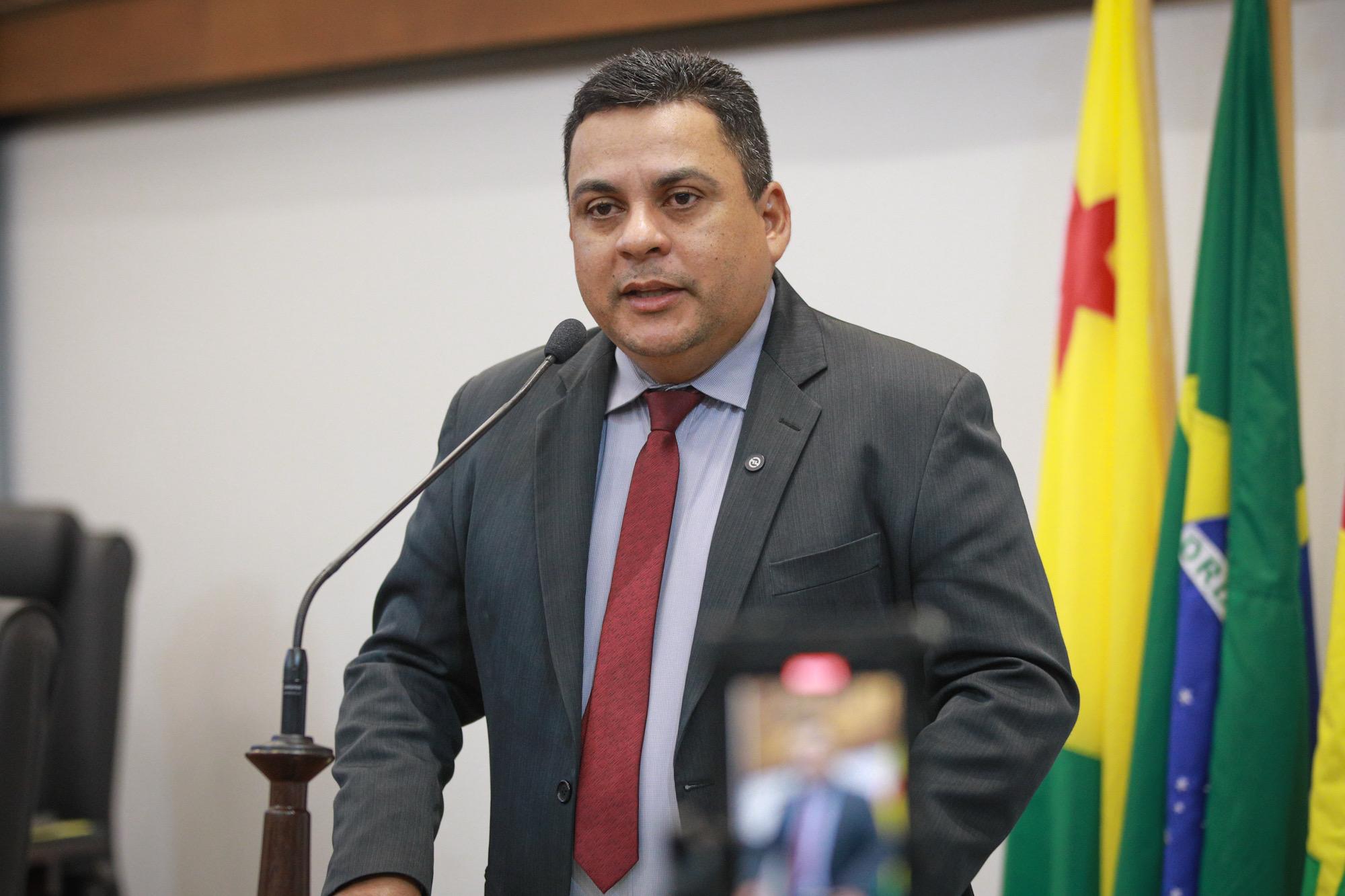 Gilberto Lira defende construção de estrada para Santa Rosa e celebra avanços nas obras do Hospital João Câncio